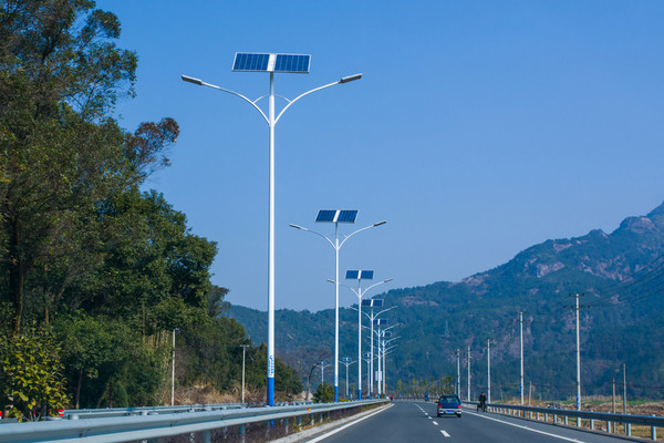 太陽能路燈，太陽能價(jià)格，太陽能廠家