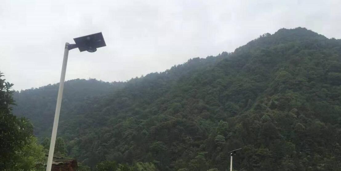 太陽能路燈額定抗風設(shè)計 